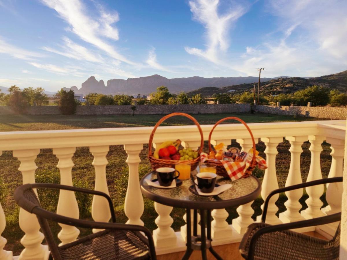 Spilaio At Meteora Hotel Kalampáka Buitenkant foto